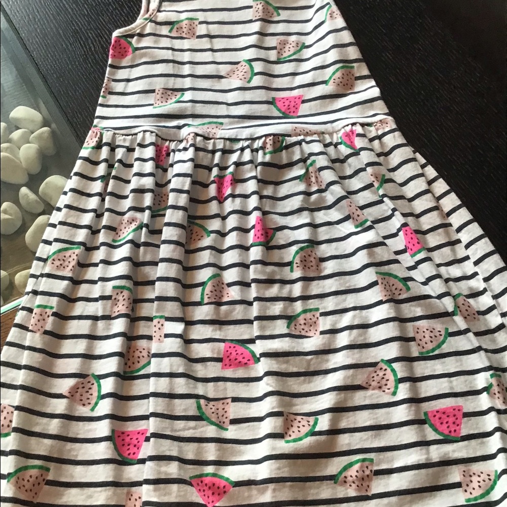 Girls dress.